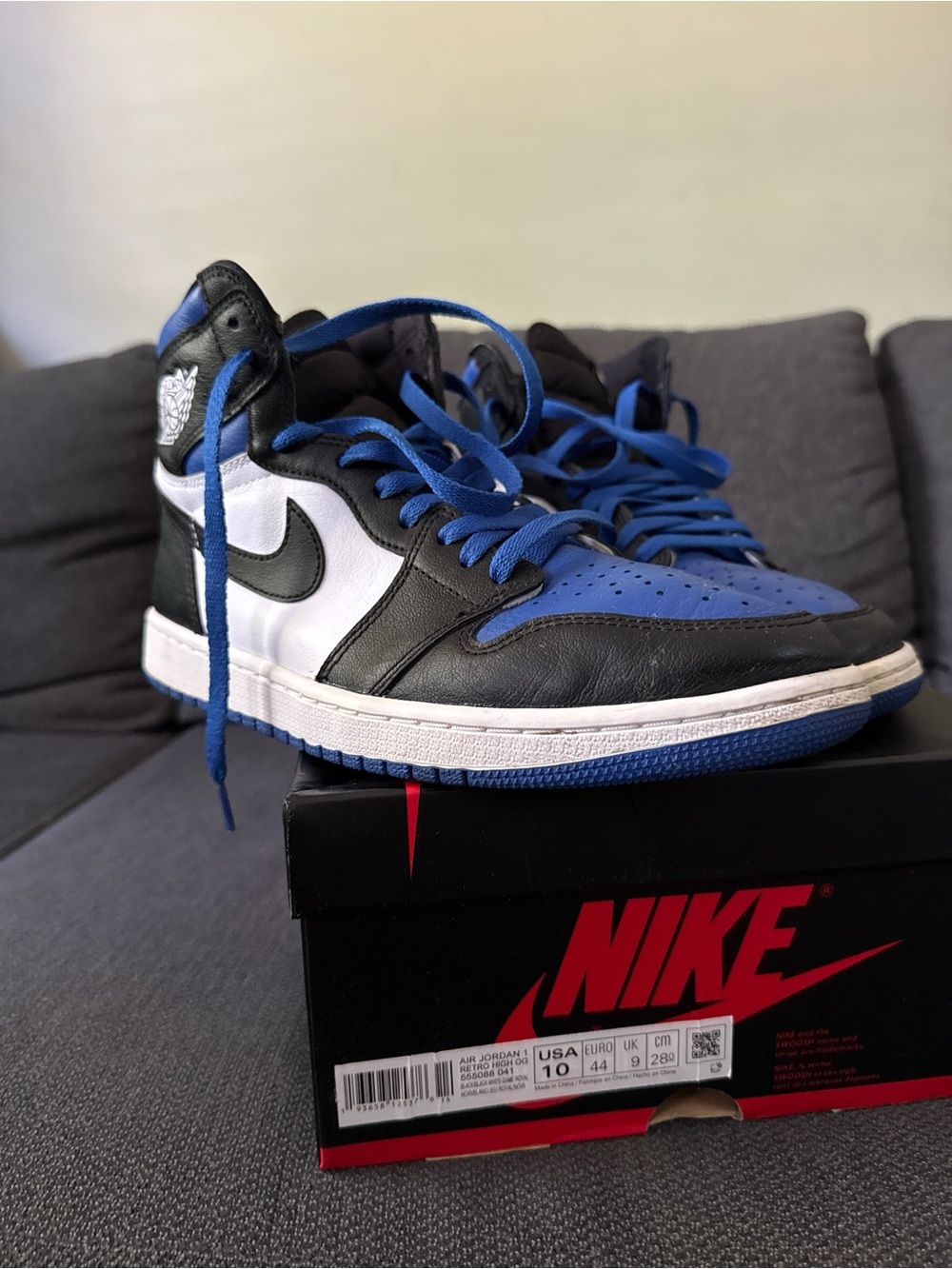 Air Jordan one royal toe